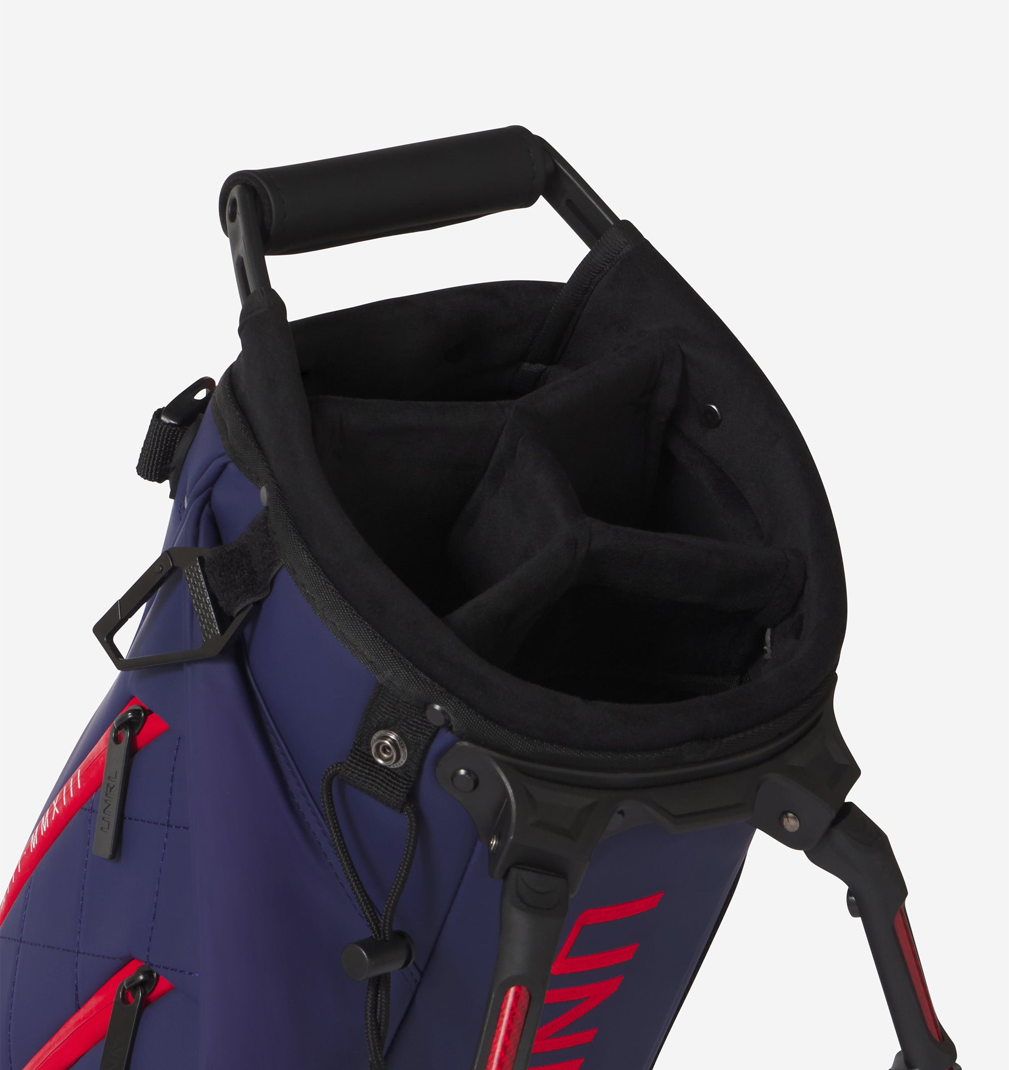 UNRL-GOLF-FOUNDERS-AIR-CARRY-BAG-AMERICANA-4WAY-SHOT7_dc1fbeb9-5c38-4d57-b2b2-ed7100d645c8.jpg